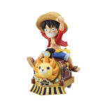 ONE PIECE ALL ABOARD! World Collectable Figure – Monkey D. Luffy